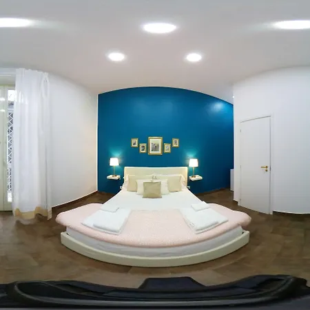 Boutique Toledo 4* Nápoles